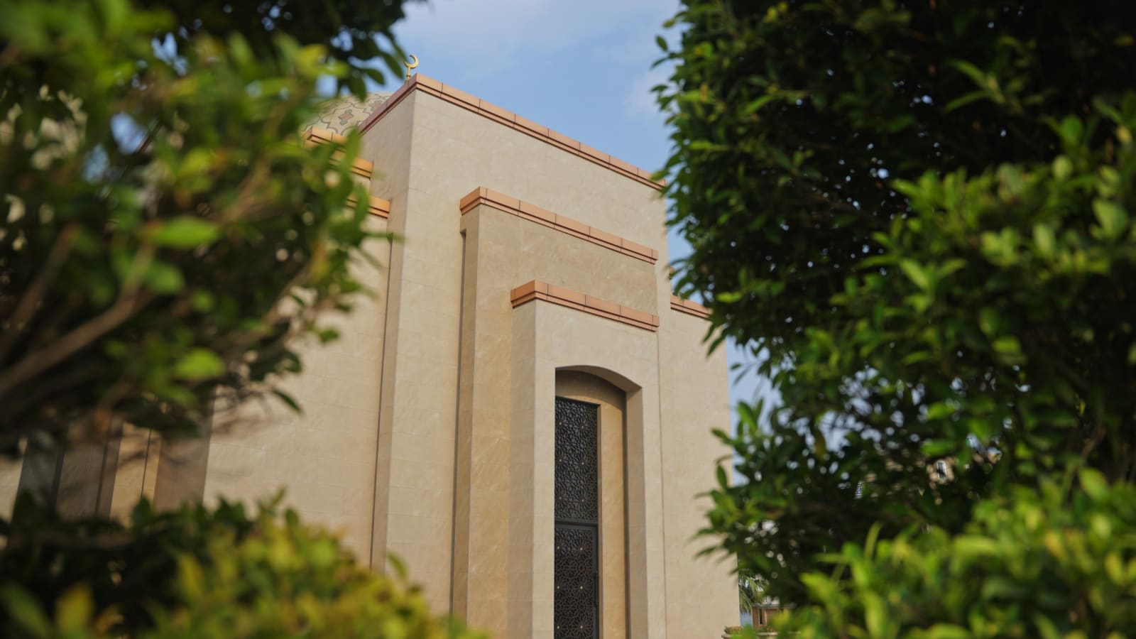 Jamia Masjid Khalid Bin Waleed view 3