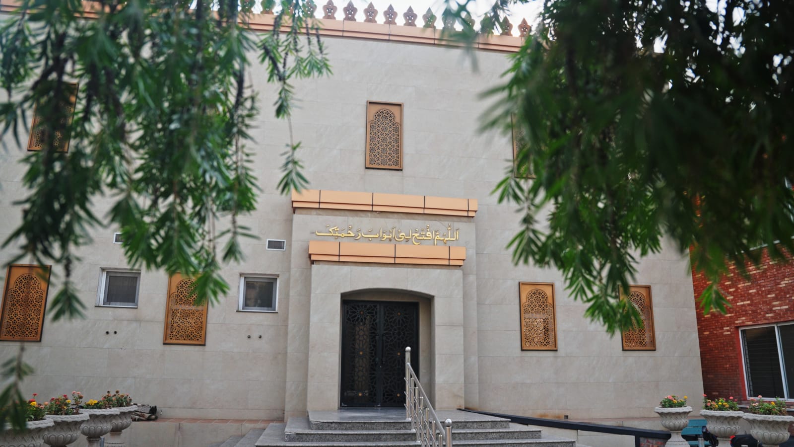Jamia Masjid Khalid Bin Waleed view 9