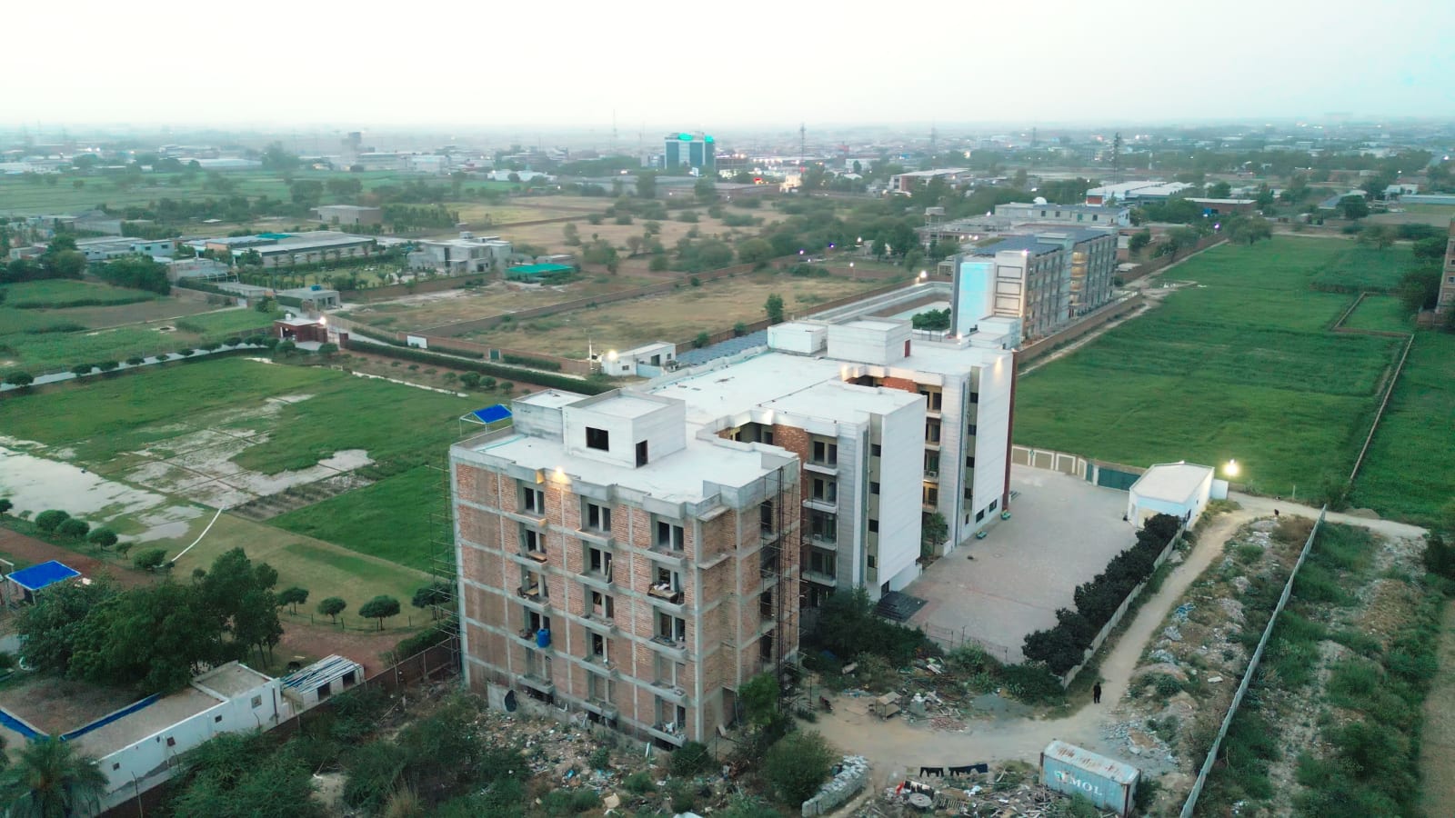 Shahida Girls Hostel view 6