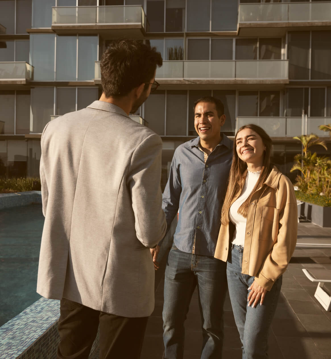 Realtor talking with future tenants