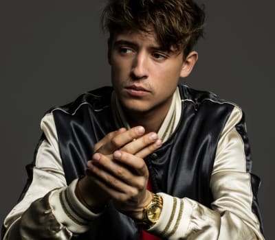 Lil Kleine - L*VE KLEINE