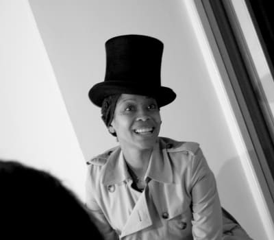 Erykah Badu - IMEHO An Intimate Experience