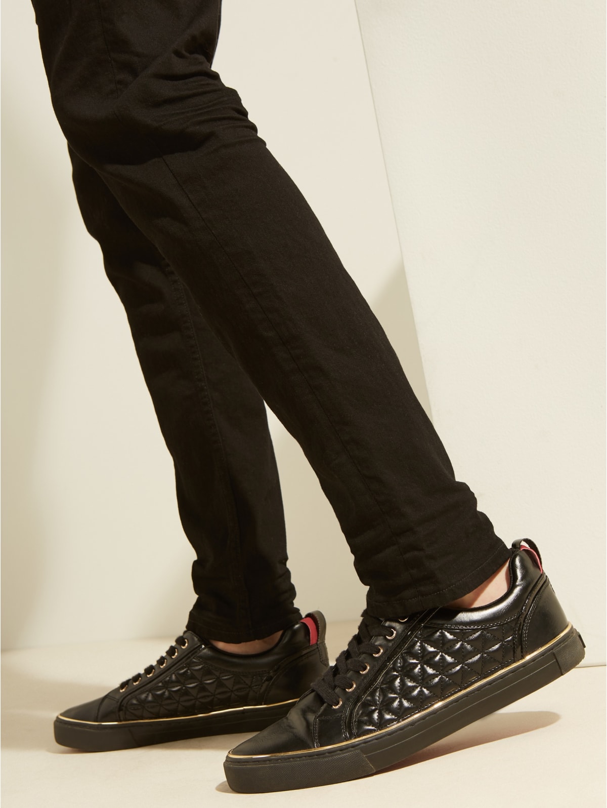 quilted sneakers black