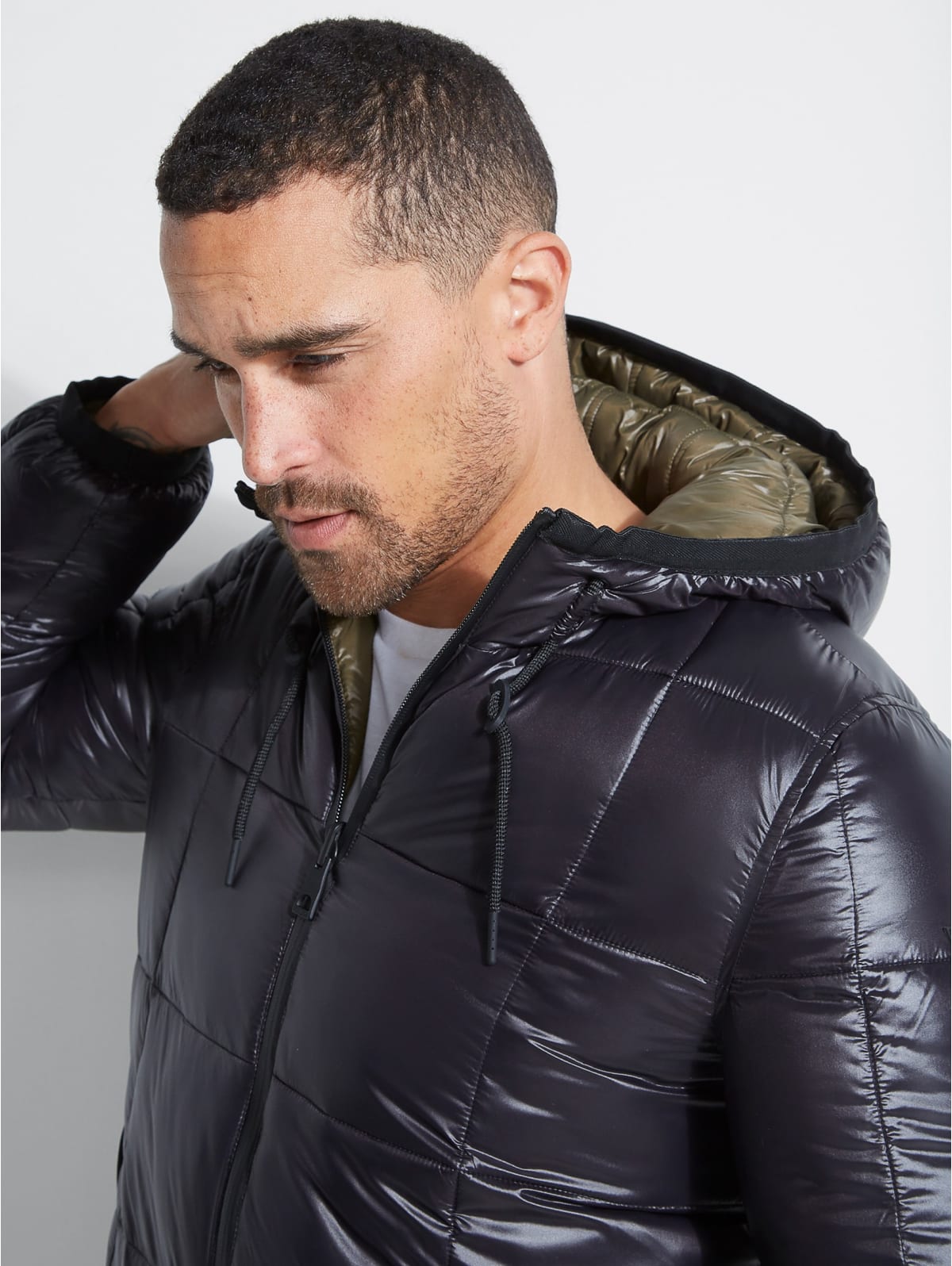 guess men's reversible puffer jacket