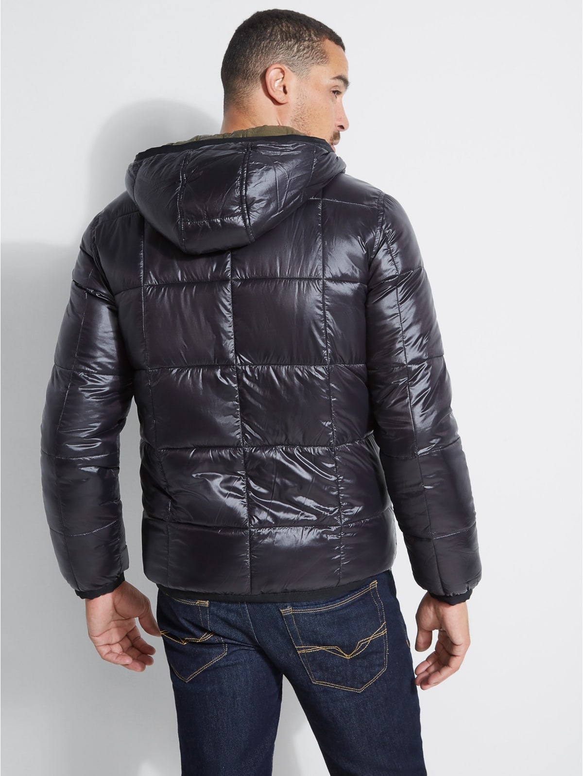 guess men's reversible puffer jacket