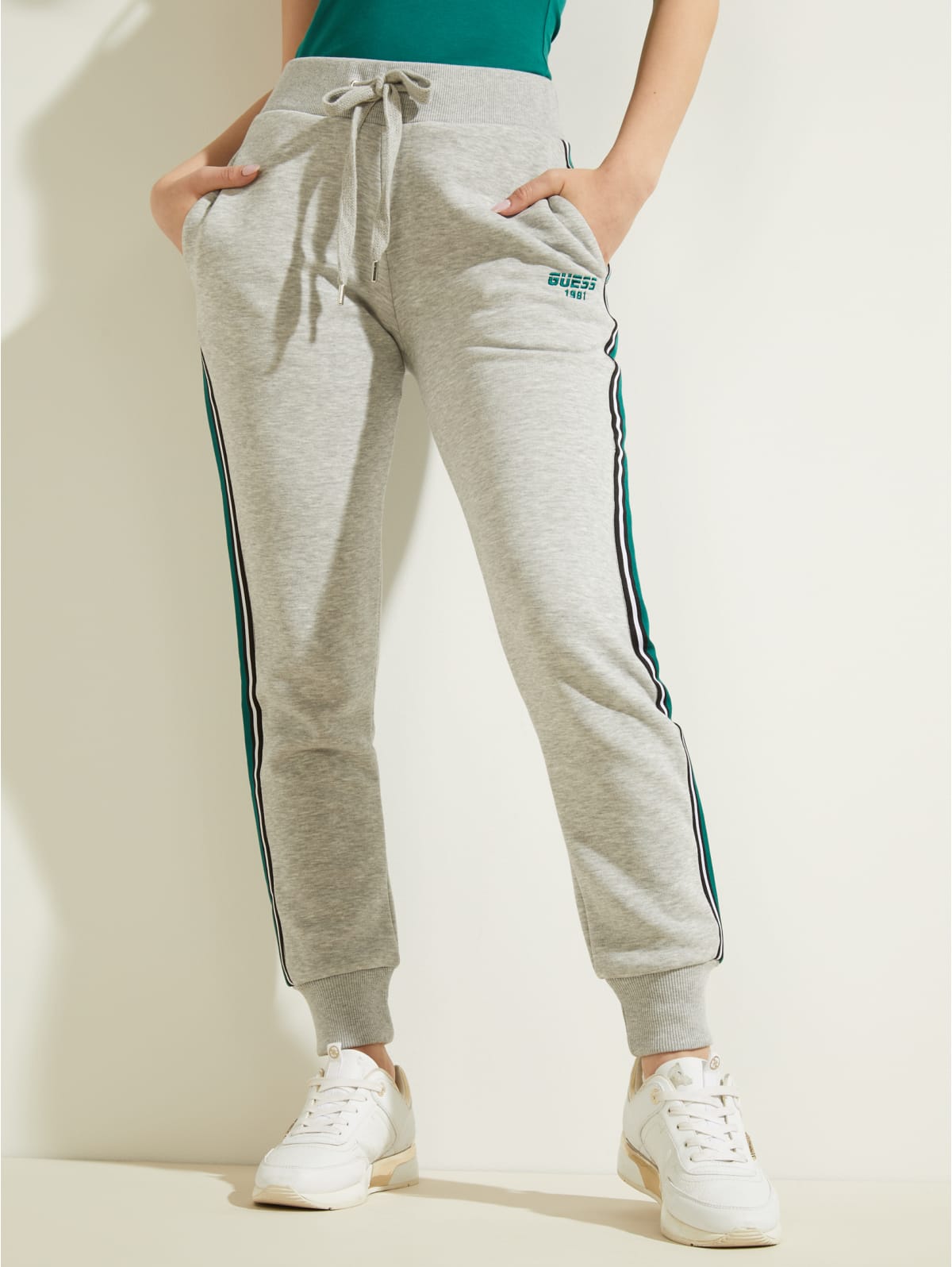 white joggers canada