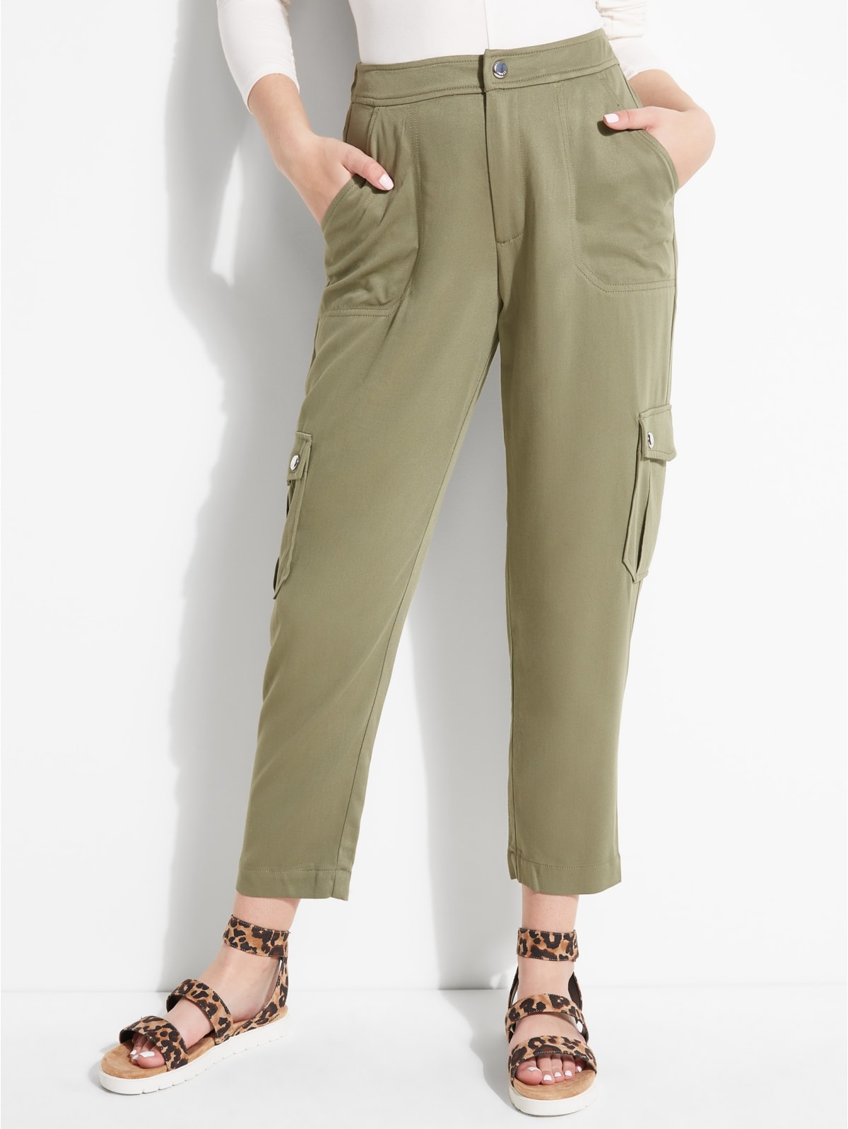 cropped cargo pants