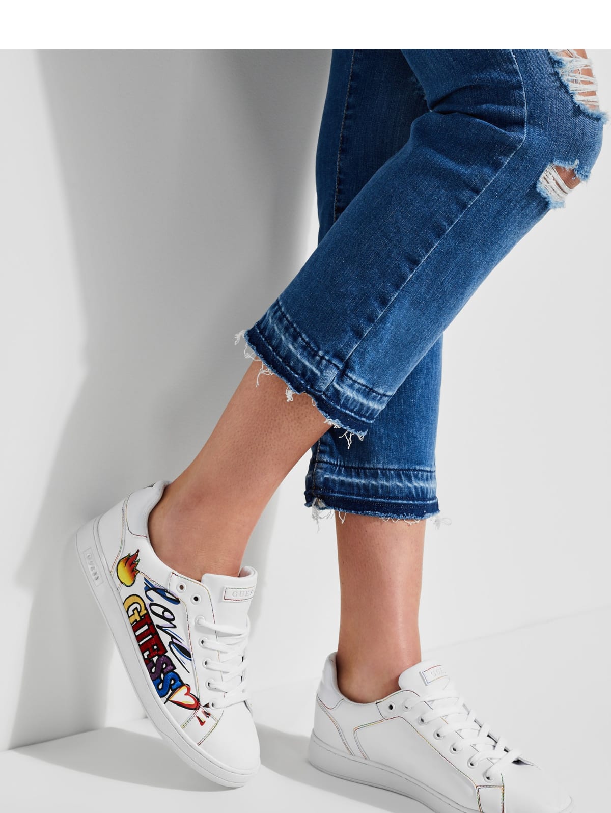 guess women's crayza sneakers