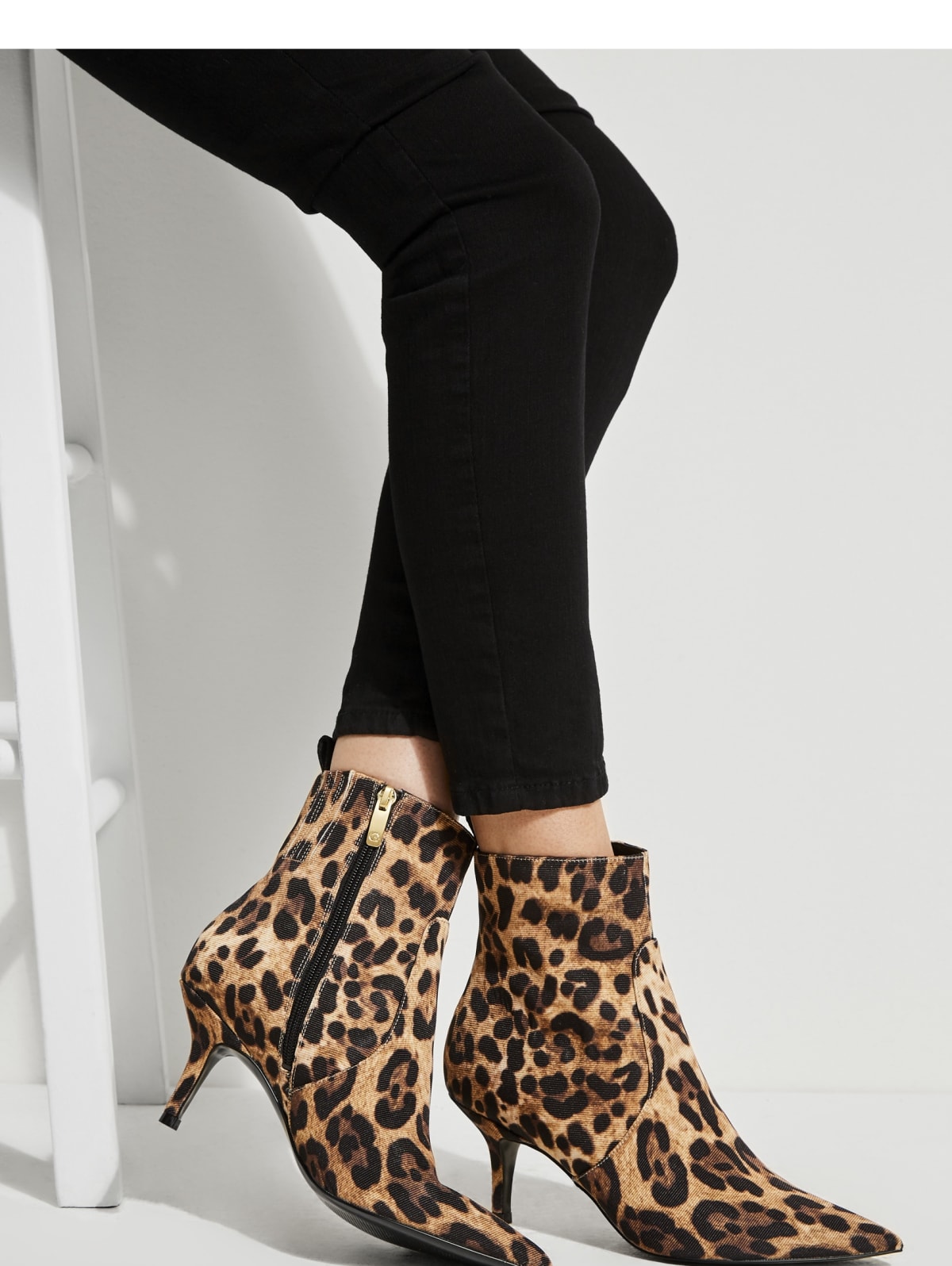 guess leopard boots