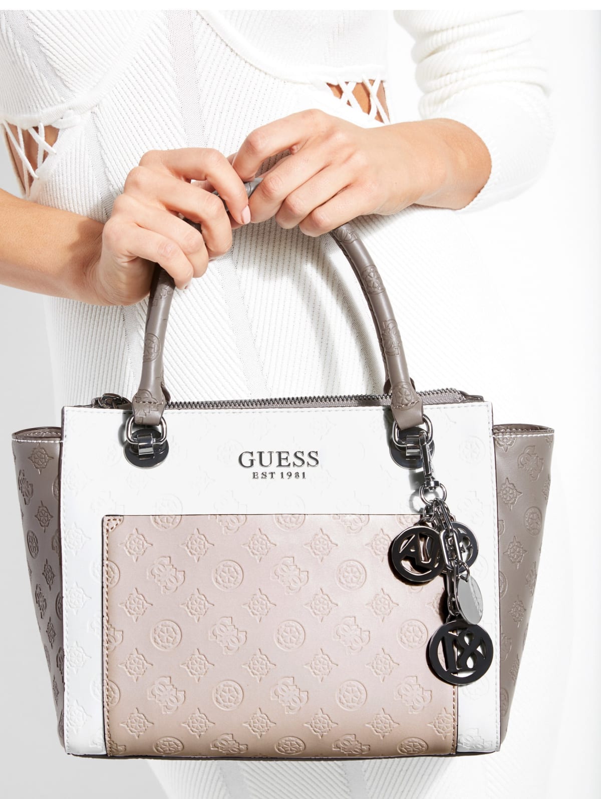 Guess ilenia society satchel clearance
