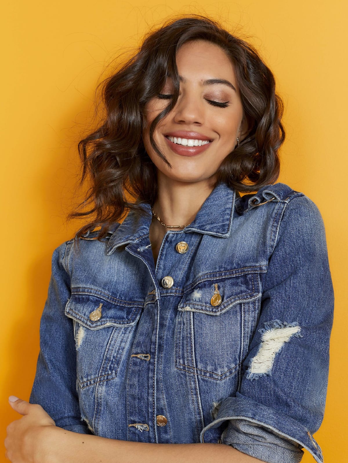 guess cropped denim jacket