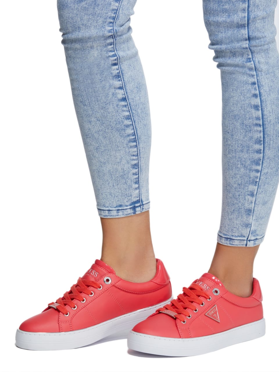 guess gaia logo sneakers