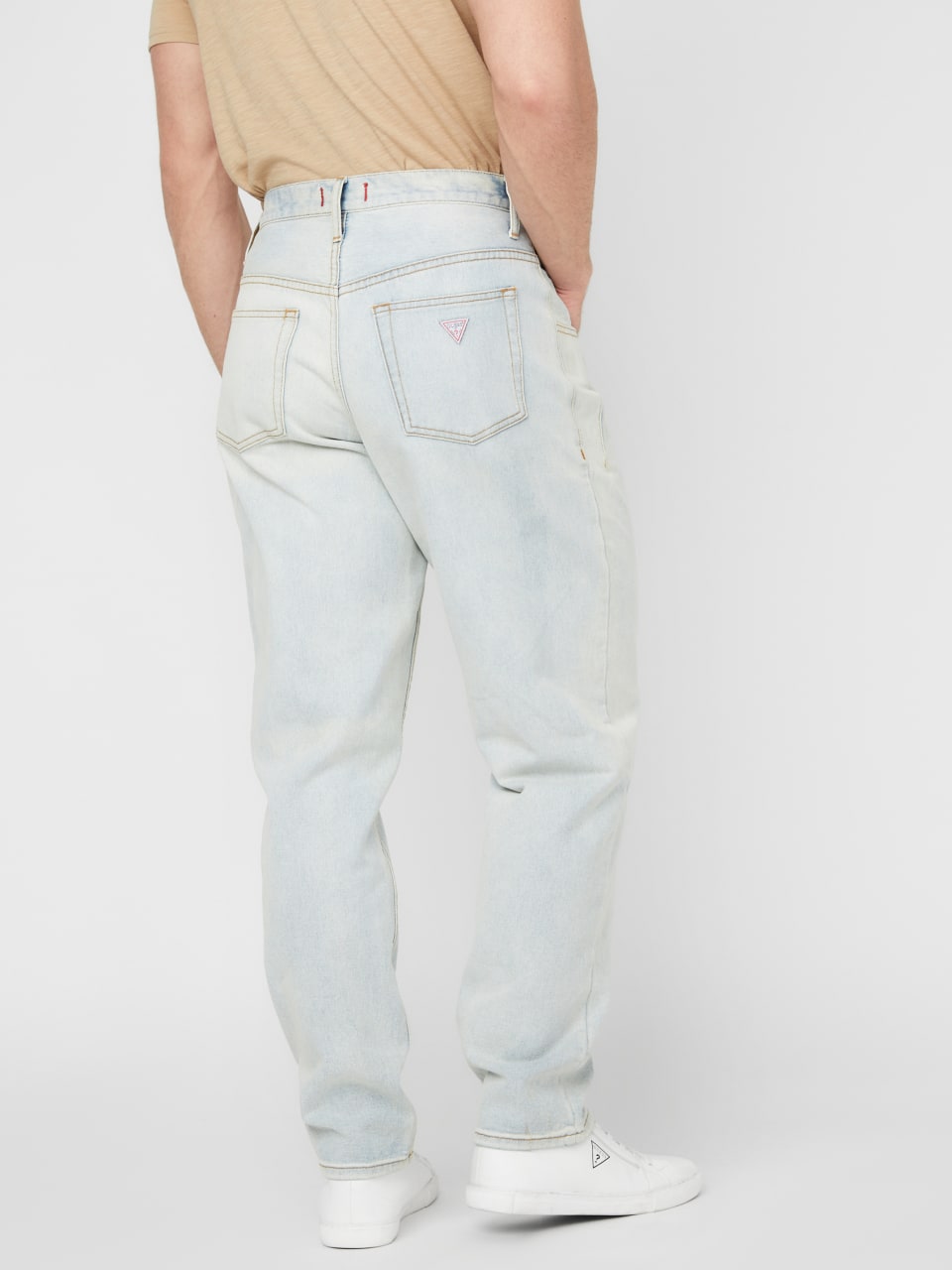 GUESS Factory Men's Pascal Relaxed Tapered Jeans | eBay