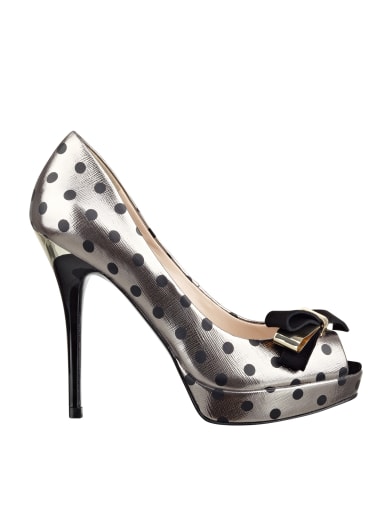 metallic platform pumps