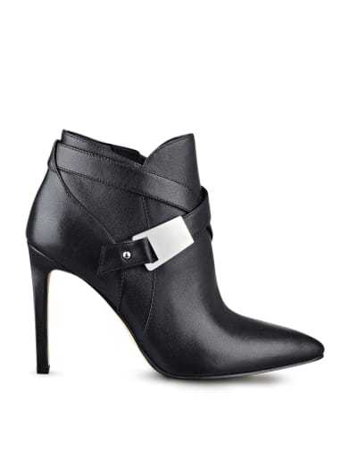 Valari Pointed-Toe Booties | GUESS.com