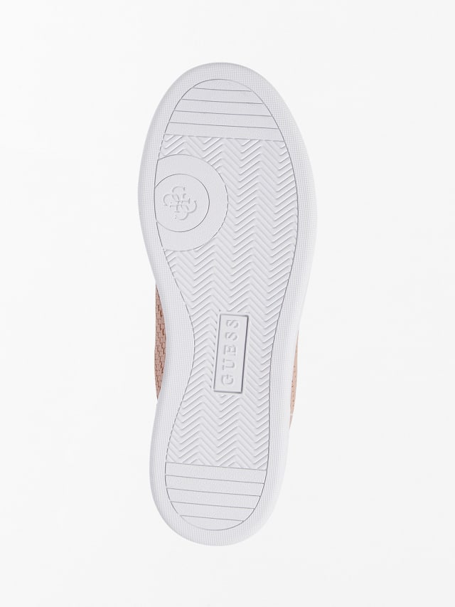 white sneakers guess