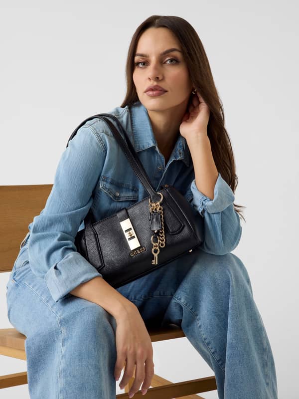  Guess Brooke Charm Schultertasche 