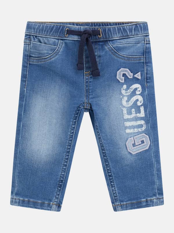 Jeans Mit Aufgedrucktem Logo