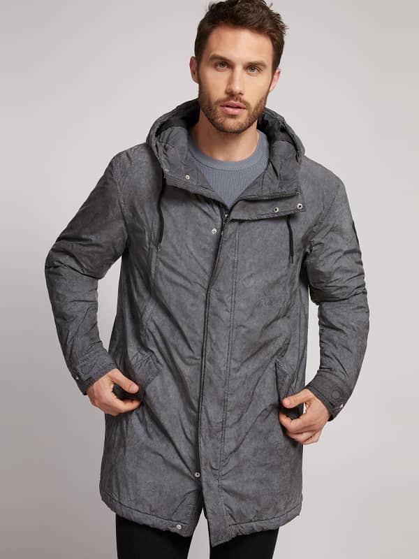 

Парка Карманы Спереди