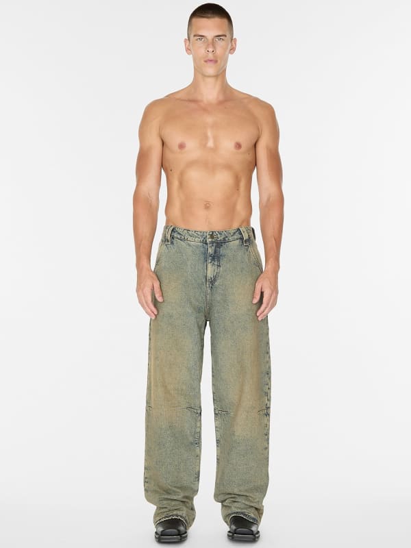  Guess Mid Waist Relaxed Jeans 