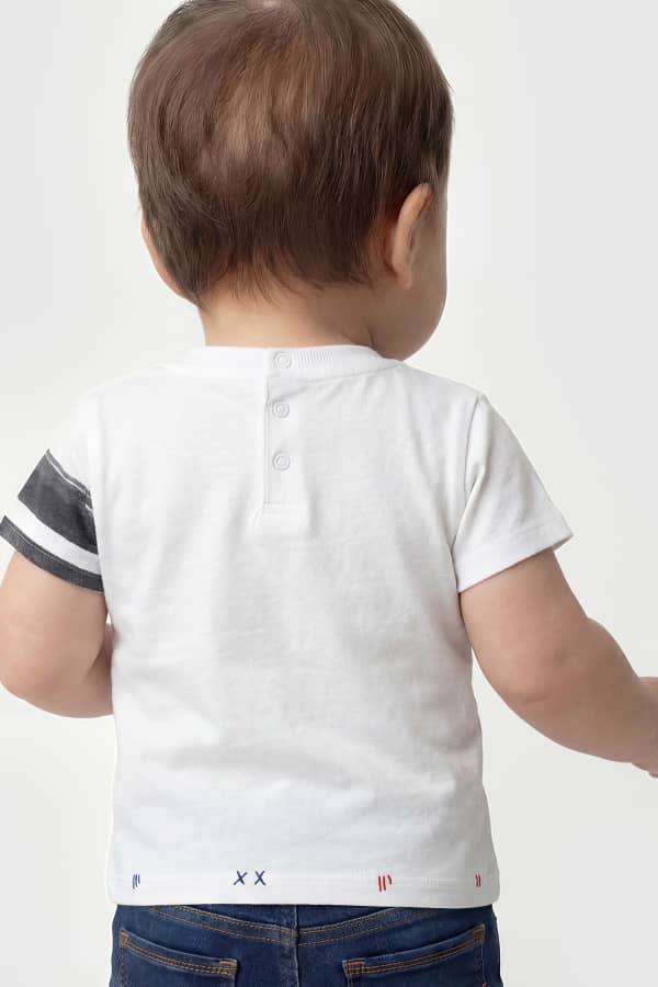  Guess Kids Bedrucktes T-shirt 