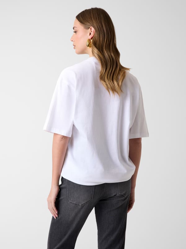  Guess Oversized Logo T-shirt 