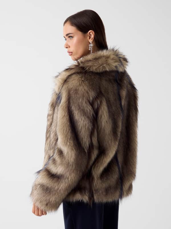  Guess Jacke Aus Kunstfell 