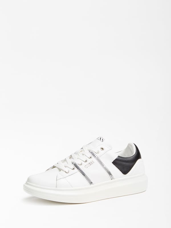 Sneakers outlet europe shop