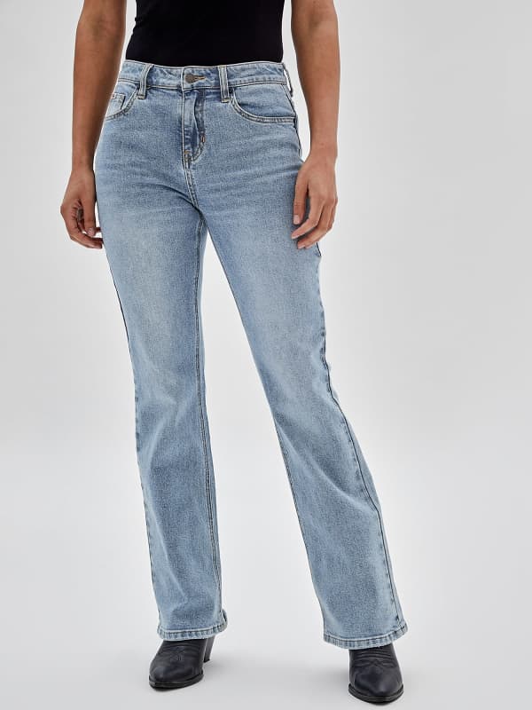 GUESS Jeans Im Bootcut-Schnitt