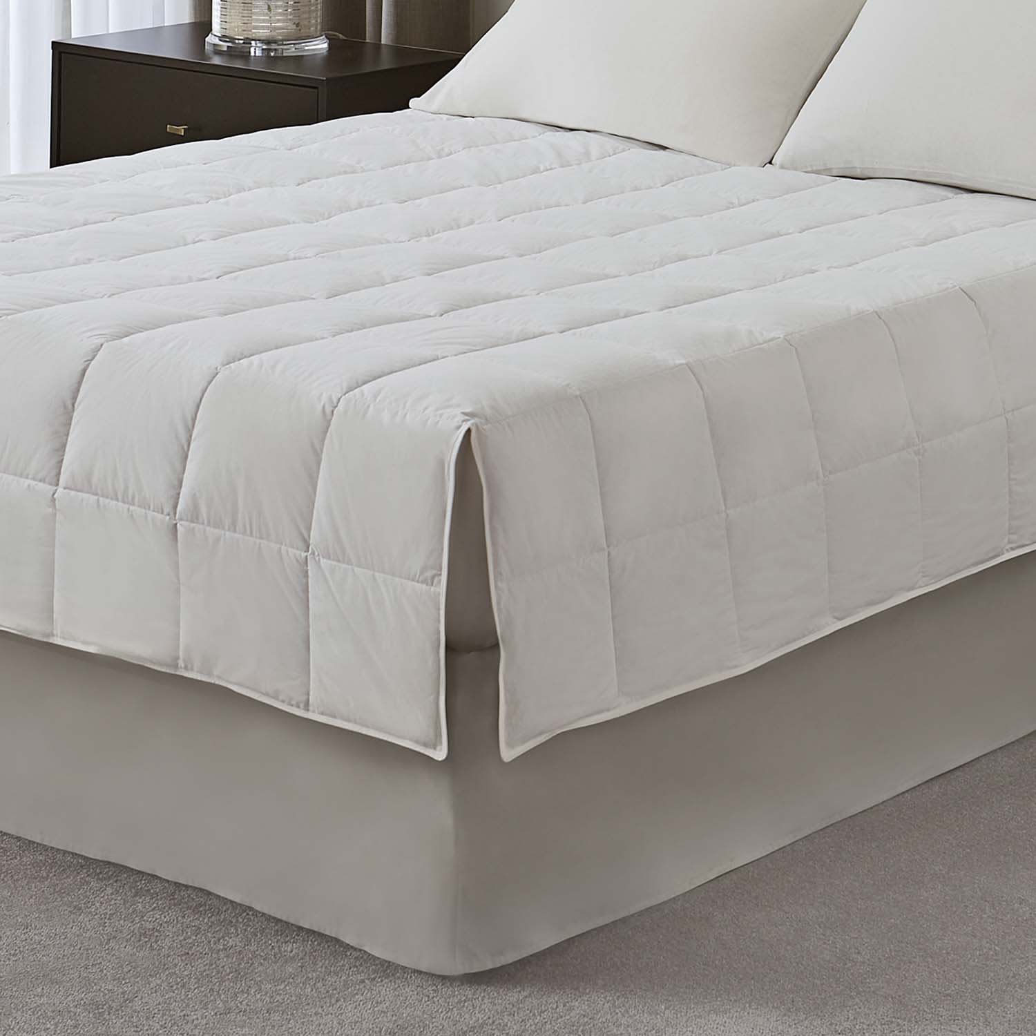 GuestSupply US | Down Dreams Advantiva Blanket, Natural Down Fill 