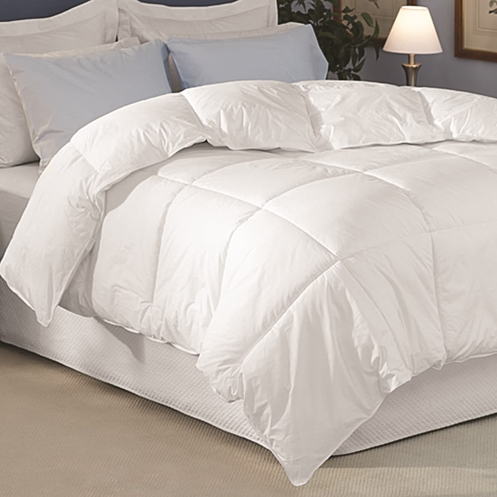 GuestSupply US | Restful Nights Royaloft Comforter, Down Alt. Fill ...