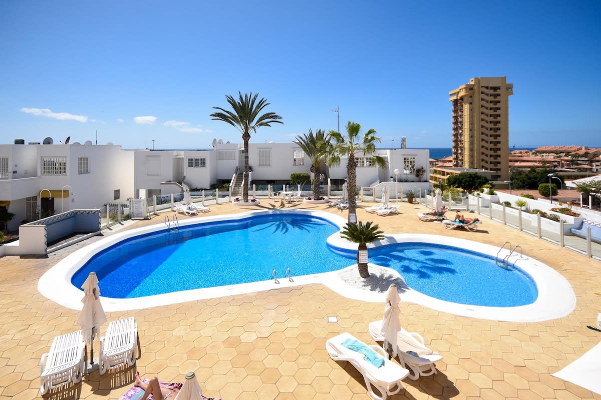 Azahara Playa 2 - Studio with private wifi