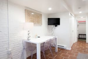 WELL-EQUIPPED STUDIO APT - WALK TO METRO SUBWAY! — Washington DC, DC — vacation rental
