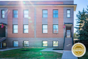 6BR-4BA 4-Floor Sleeping for 17 ABODEbucks — St. Louis, MO — vacation rental