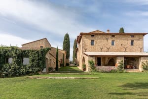 Contemporary luxury villa in Tuscany