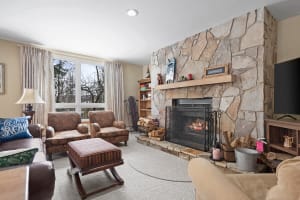 The Slope Side Lodge, Ski off w/ Fireplace! — Dover, VT — vacation rental