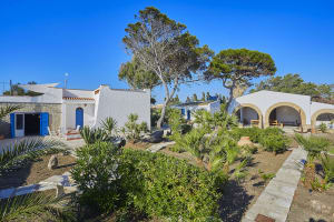 Luxury Sicily villa by the sea