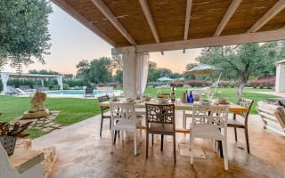 Puglia trullo with pool