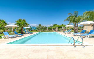 Puglia 6 bedroom villa with pool