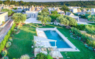 5 bedroom luxury Puglia trullo with pool