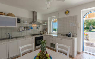 5 bed seaside villa with direct access to sea and beach