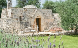 Puglia villa with pool