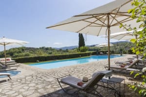 Luxury villa rental in Tuscany