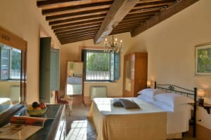 10 bedroom Tuscany villa rental