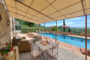 5 bedroom Tuscany villa