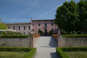 Large villa in Tuscany
