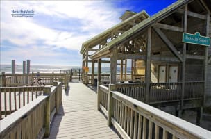 Private Beach Pavilion !