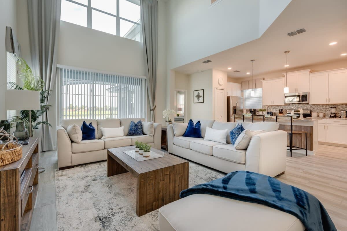 Casa de 5 dormitorios en Storey Lake – foto 1