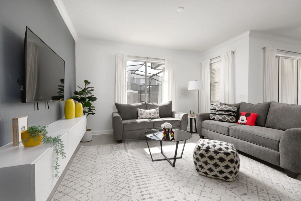 Casa de 4 dormitorios en Storey Lake – foto 1