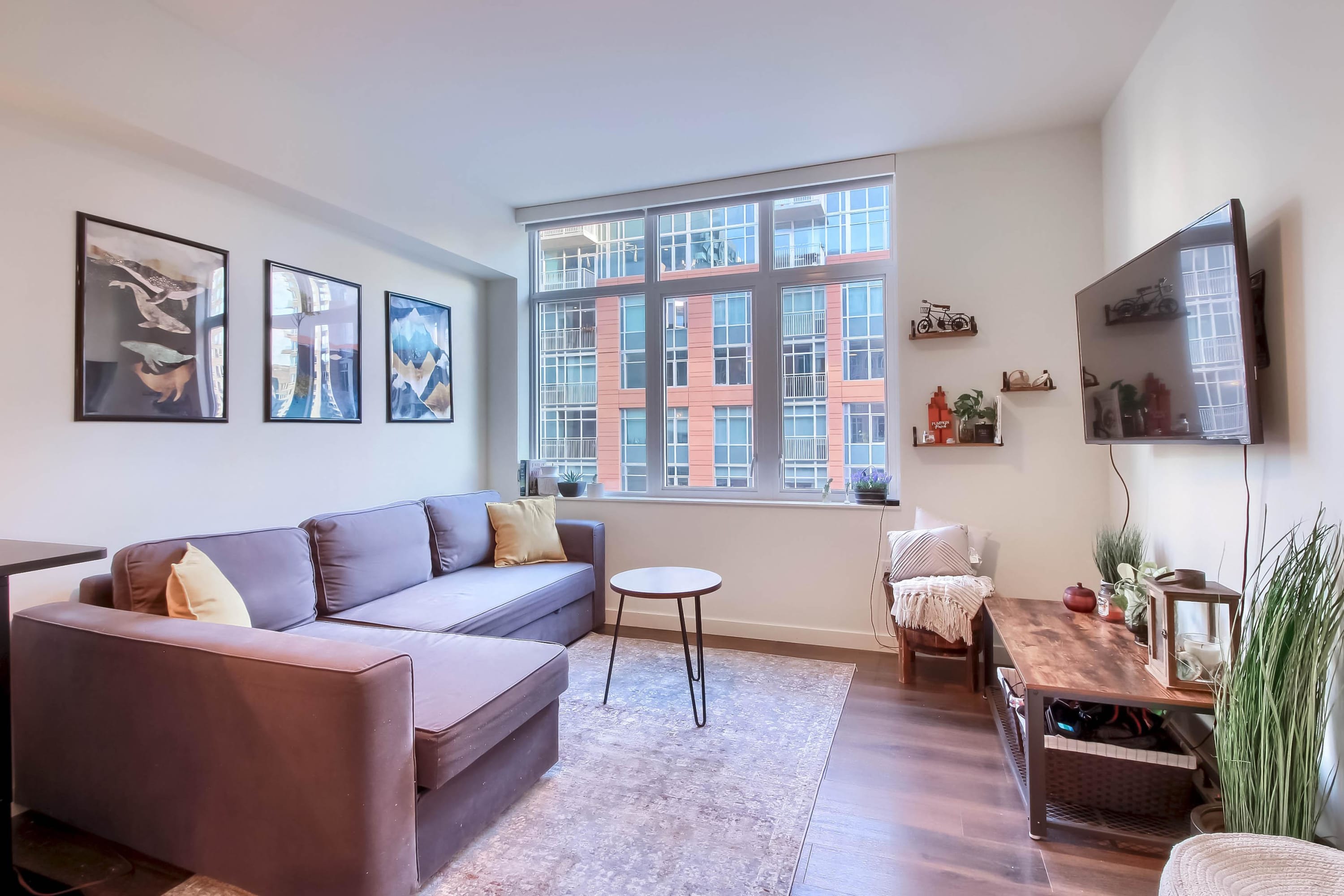 Refined 1BR Apt w/ Workspace in LoDo